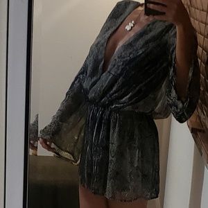 NWT Illa Illa Romper Small fits more like medium